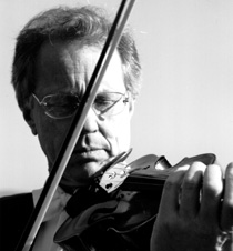 Violinist Ulf Hoelscher